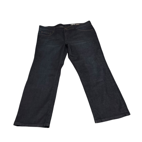 Izod Straight Fit Denim Jeans - Picture 1 of 3
